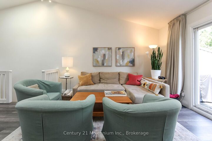 Property Photo:  149 Fairway Crescent 73  ON L9Y 5B4 