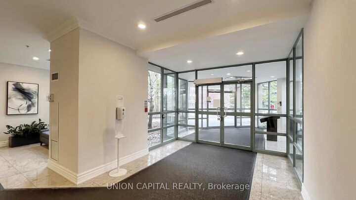 Property Photo: 3 Ellesmere Street 217 ON L4B 4N2