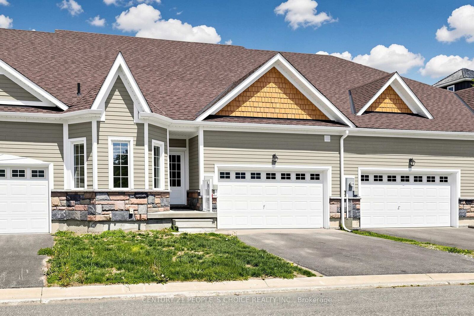 Property Photo:  8 Durham Road  ON P1L 0B7 