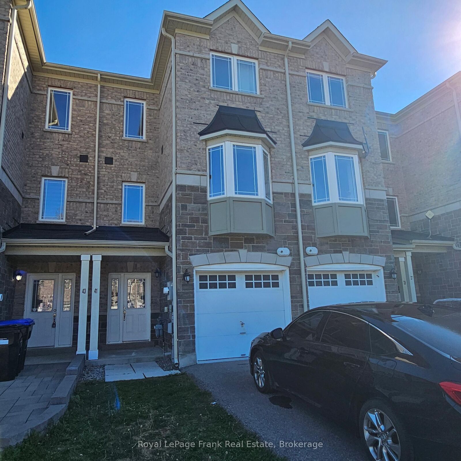 Property Photo: 41 Milson Crescent ON L0M 1B4