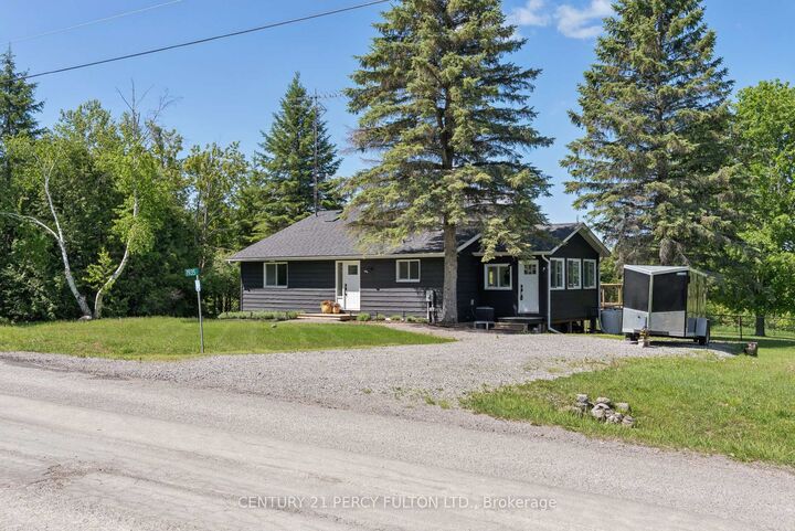 Property Photo: 1935 Pratt'S Marina Road ON K0L 2H0