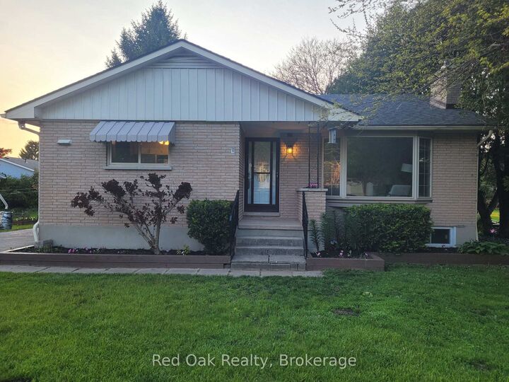 1040 Huron Terrace — photo 1