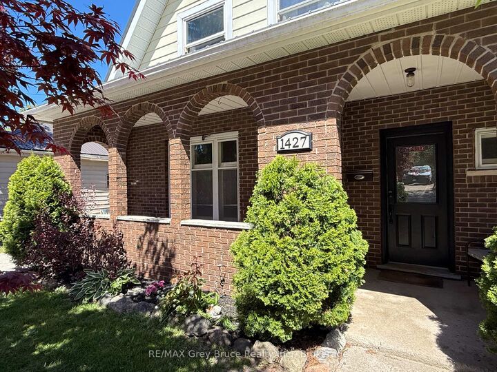 Property Photo: 1427 5th A Avenue W ON N4K 5E5