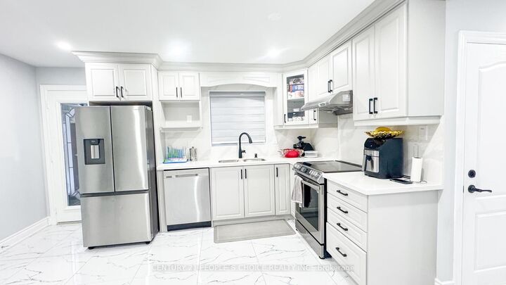 7 Dalraith Crescent — photo 1