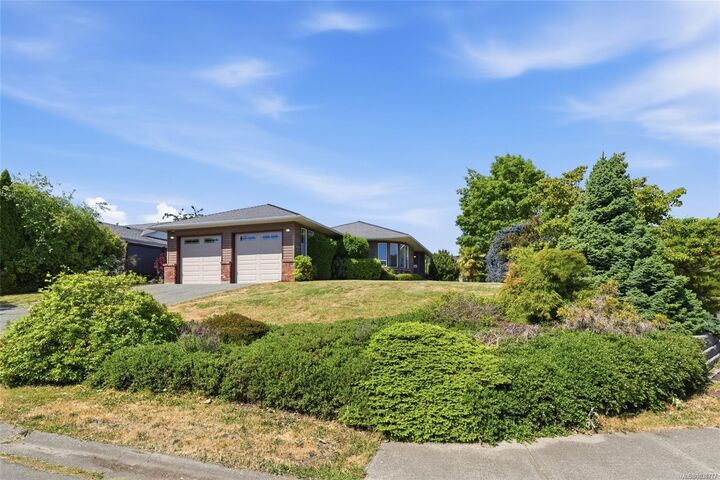 788 Stanhope Rd — photo 1