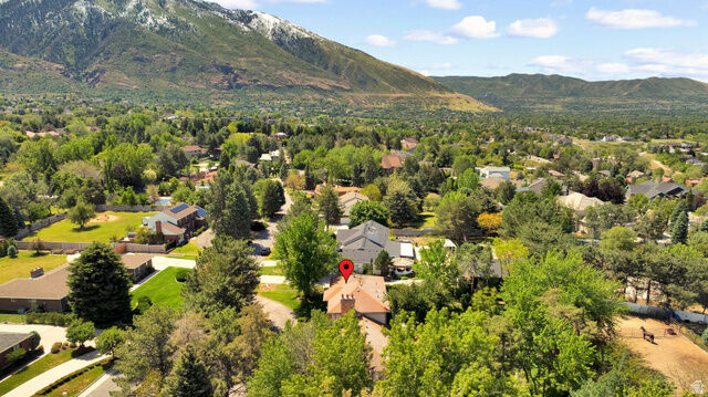 Property Photo:  4 Rollingwood Ln  UT 84092 