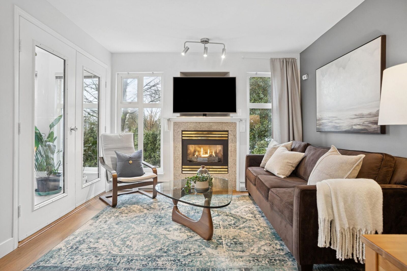 Property Photo:  1099 W 71st Avenue 201  BC V6P 6Y5 