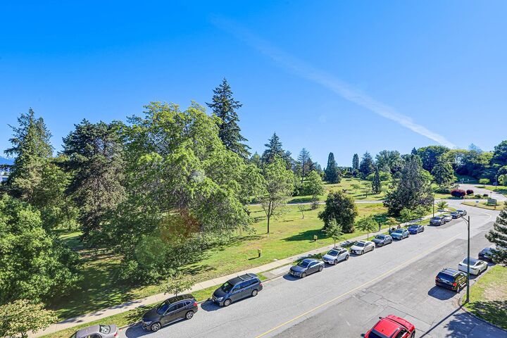 Property Photo: 4908 Cambie Street 404 BC V5Z 0K1