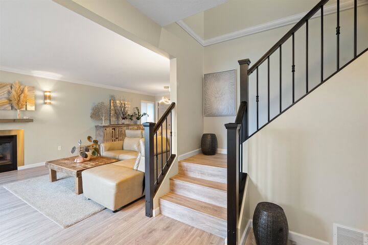 Property Photo:  32345 Clinton Avenue  BC V2T 5B3 