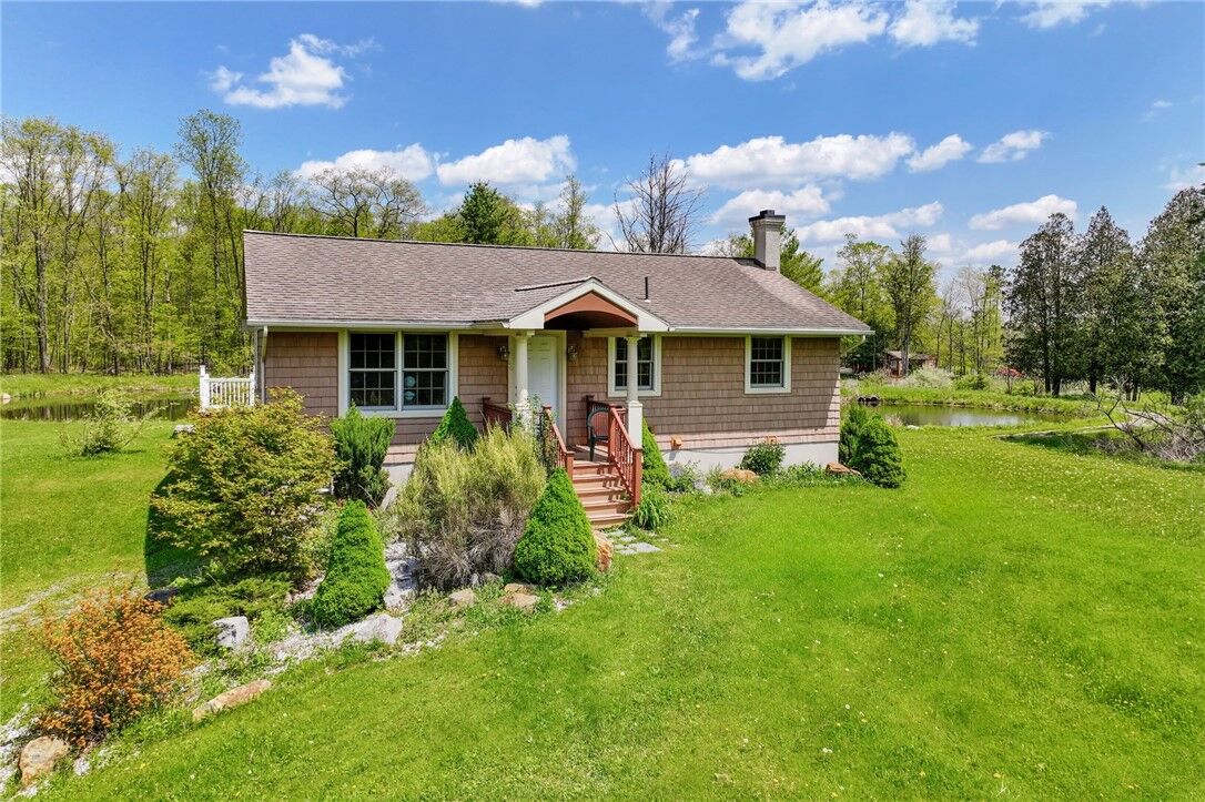 Property Photo:  66 Lieb Road  NY 14883 