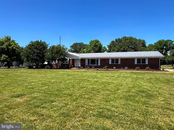 Property Photo: 17041 Circle Lane MD 20628