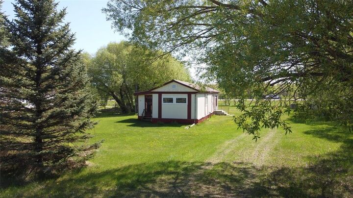 Property Photo:  38 Franklin Street  MB R0A 1P0 