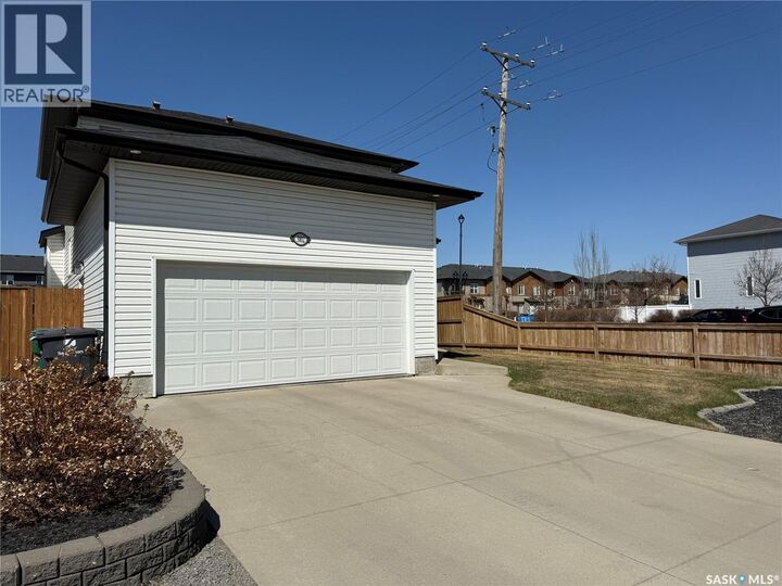 Property Photo: 3102 37th Street W SK S7L 7H9