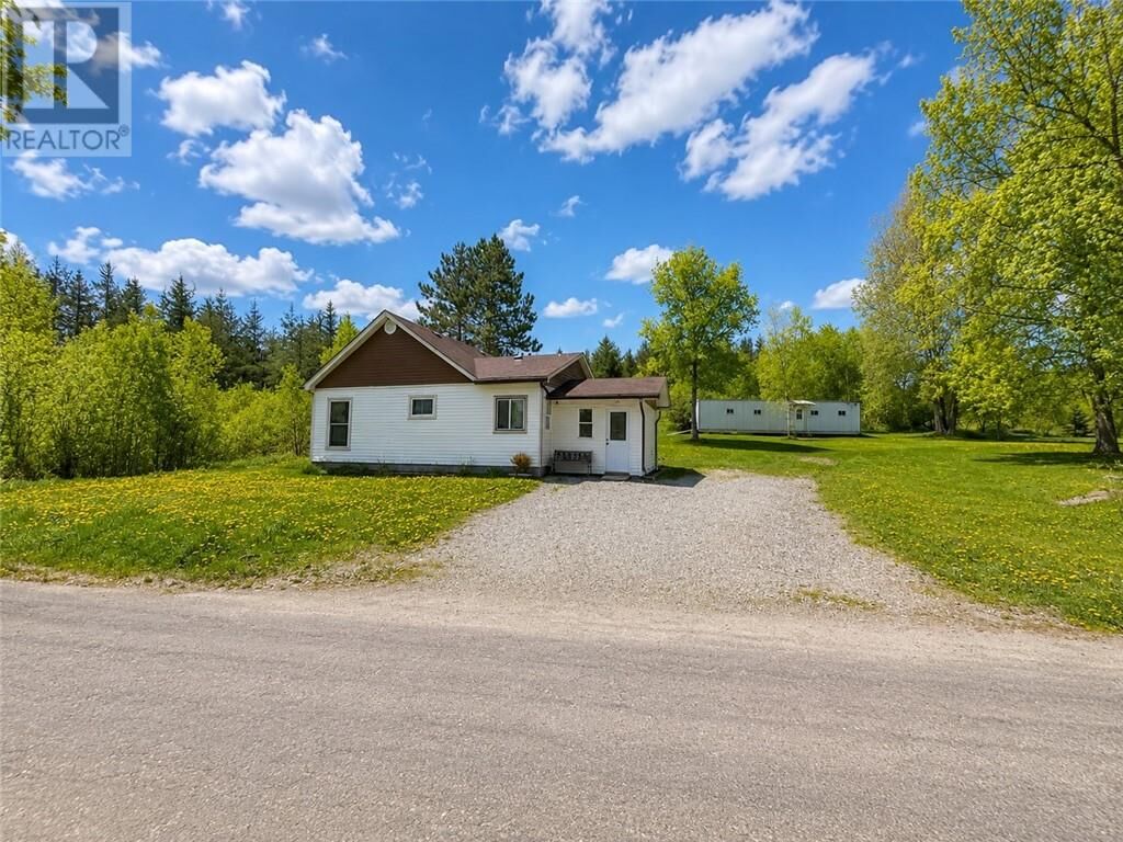 Property Photo:  15 Chisholm  ON P0M 1M0 