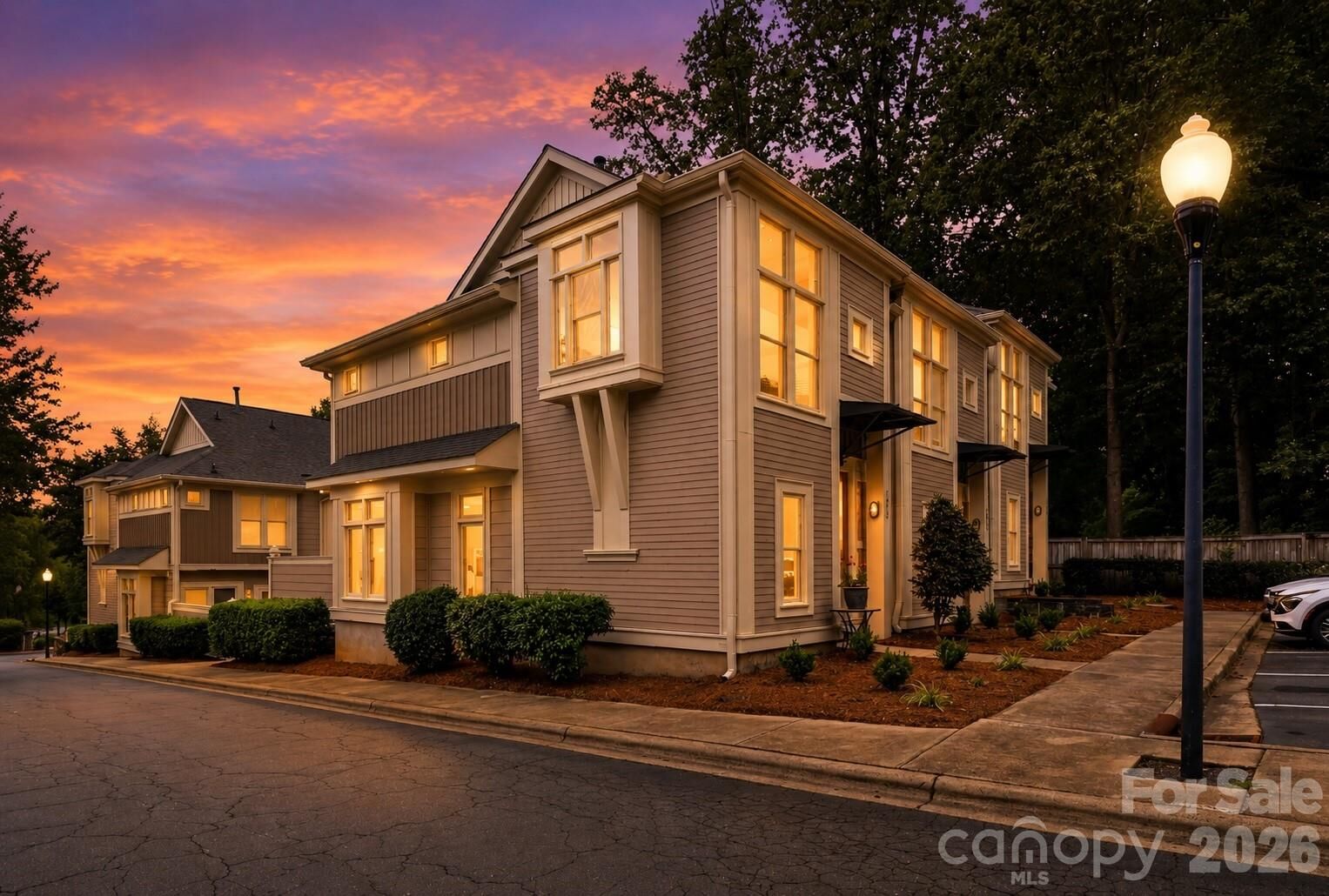 Property Photo:  1073 Park West Drive  NC 28209 