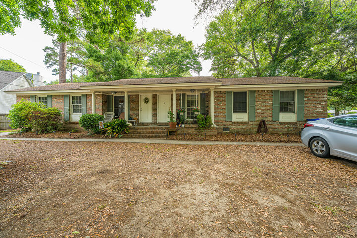 Property Photo:  704 Marlin Lane  SC 29412 