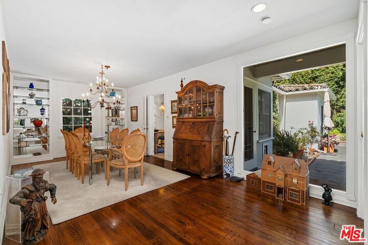 Property Photo:  2736 Outpost Dr  CA 90068 
