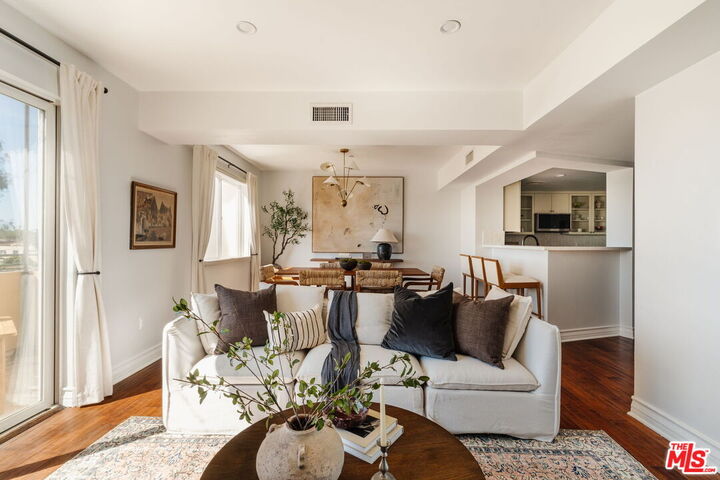 Property Photo: 8866 Alcott St CA 90035