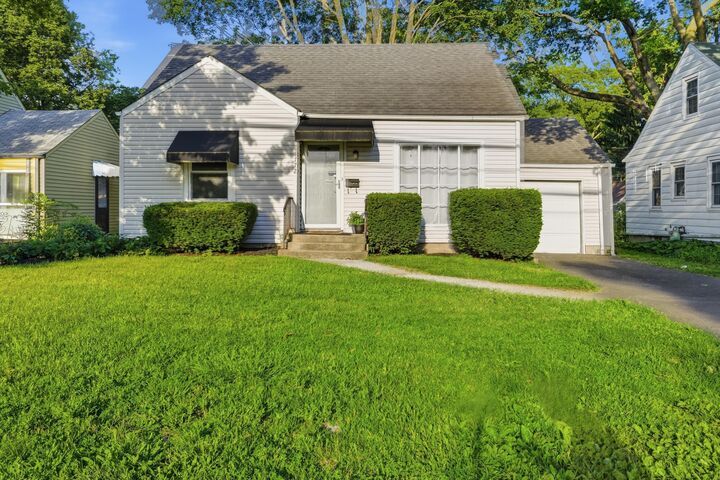 Property Photo:  1772 Kenny Road  OH 43212 