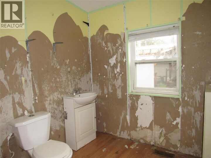 Property Photo:  500 16th Avenue 13  BC V0G 1G0 