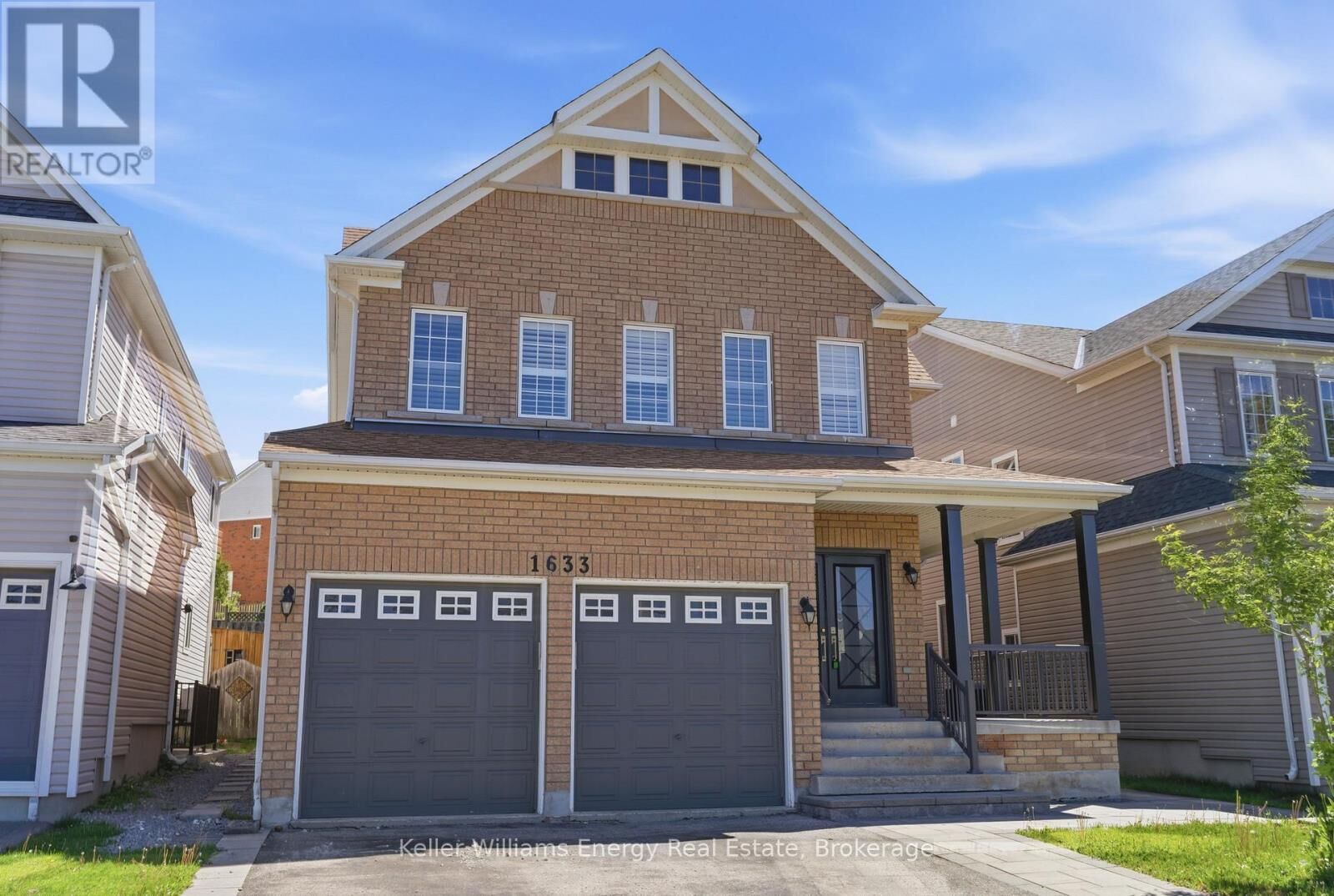 Property Photo:  1633 Grandview Street North  ON L1K 0A6 