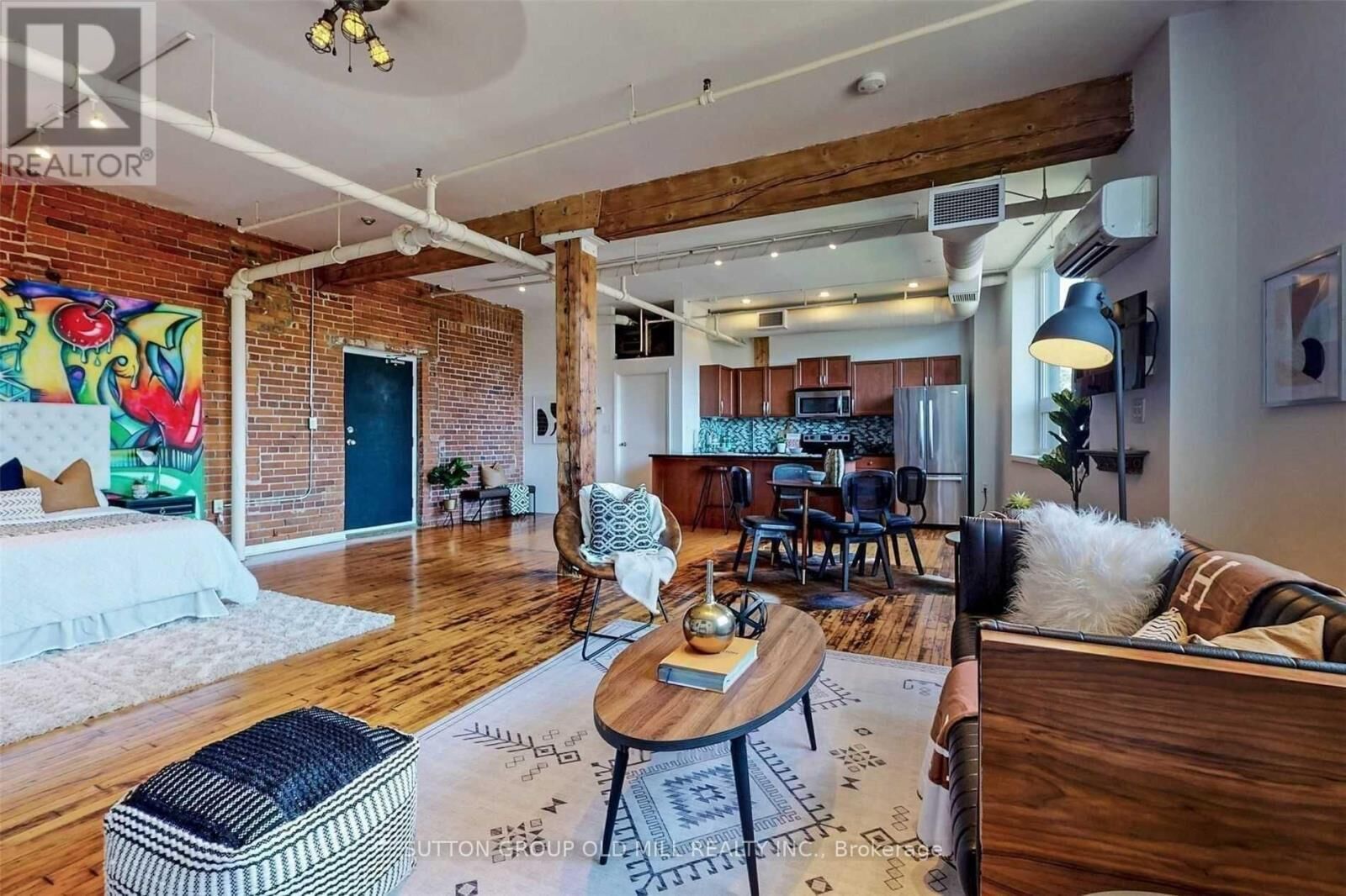 Property Photo:  121 Prescott Avenue 11  ON M6N 3G8 