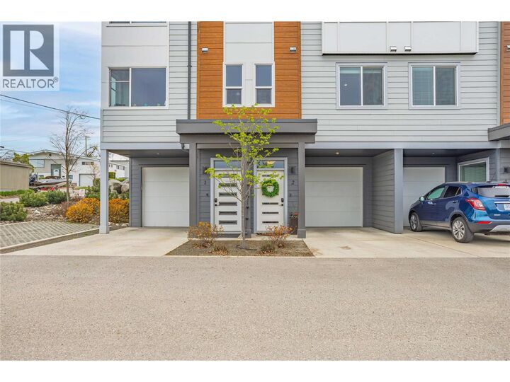 Property Photo: 3405 16 Avenue 2 BC V1T 5Z1