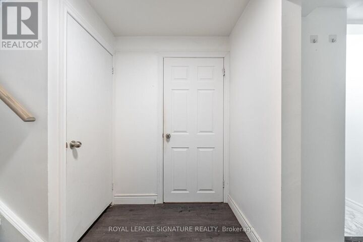 Photo de la propriété:  406 Tamarack Drive Main  ON N2L 4G6 
