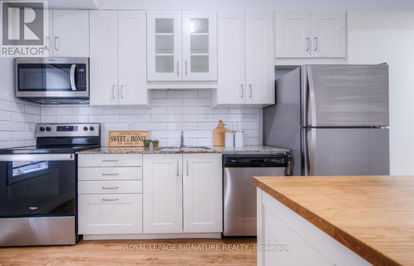 Property Photo:  374 Prospect Avenue A6  ON N2A 0L2 