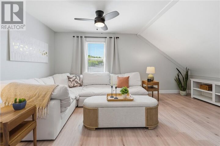 Property Photo:  216 Bond Street  ON P3C 2T5 
