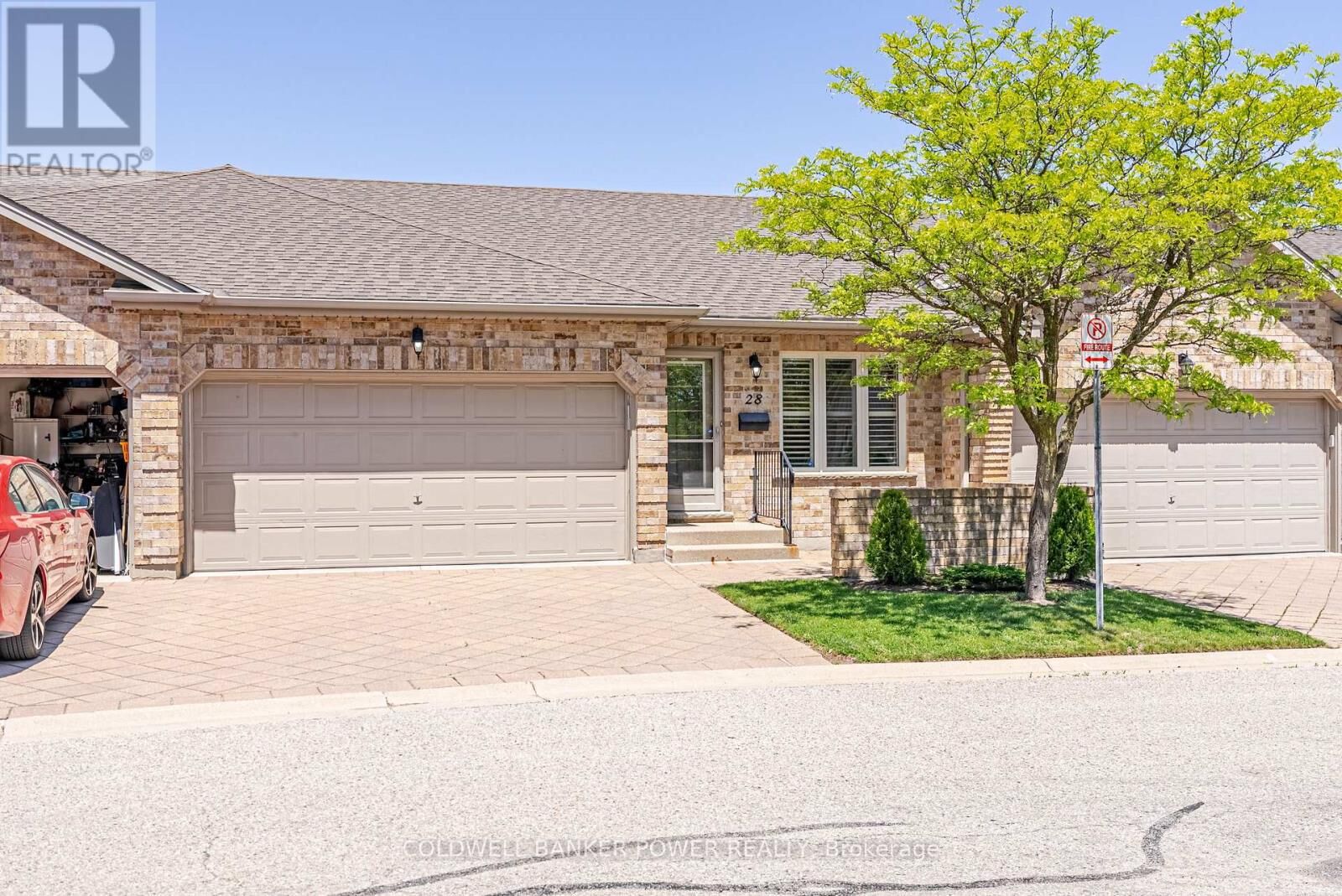 Property Photo:  572 Thistlewood Drive 28  ON N5X 4N6 