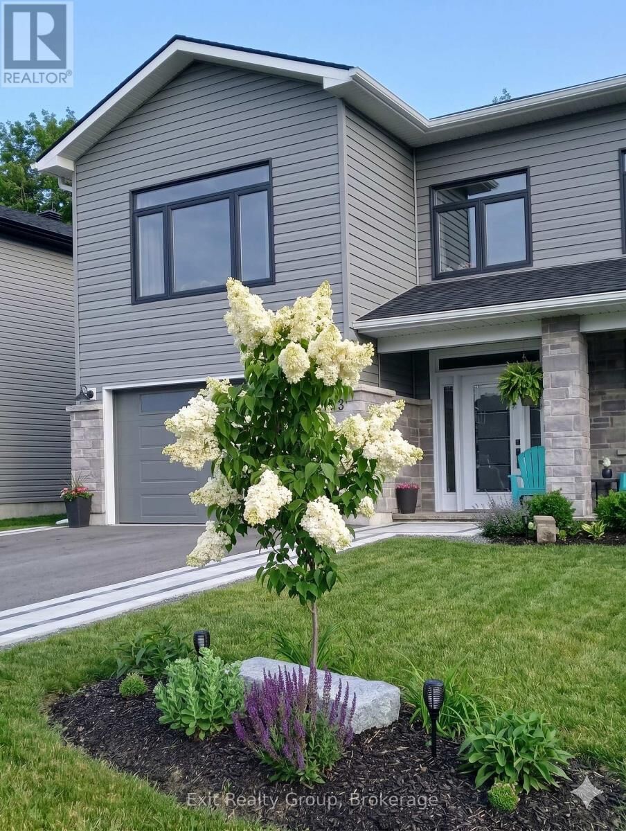 Property Photo:  53 Meagan Lane  ON K0K 2C0 
