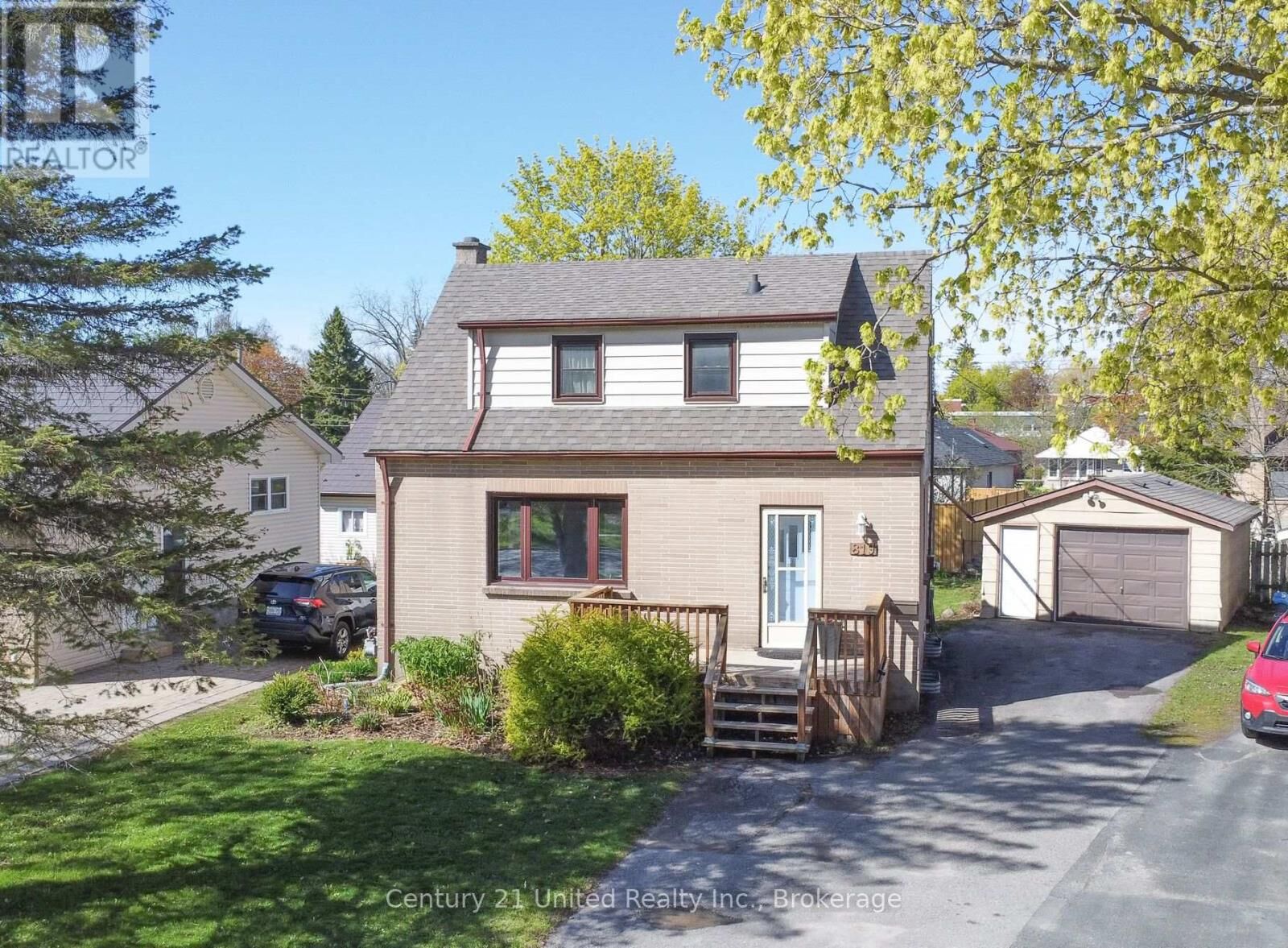 Property Photo:  819 Argyle Street  ON K9H 5T4 