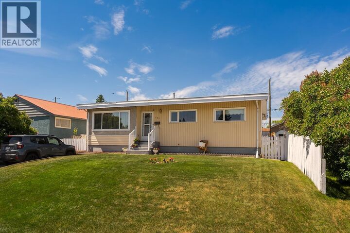 Photo de la propriété:  777 Gillett Street  BC V2M 2T8 
