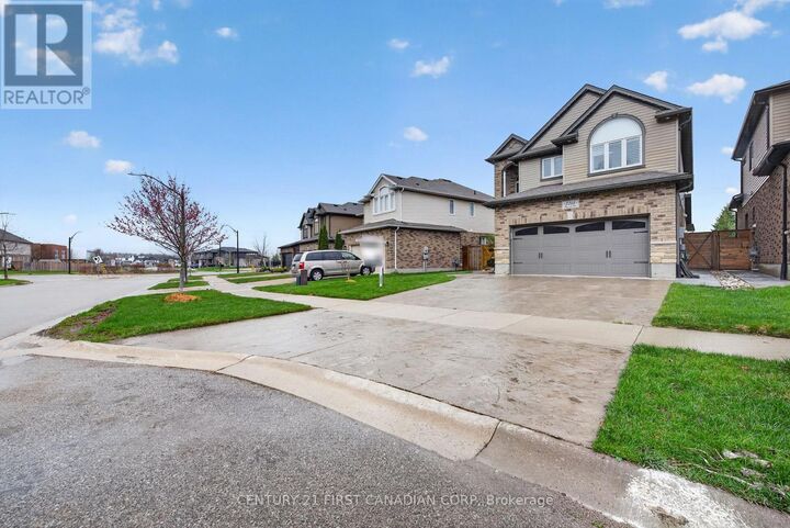 Photo de la propriété:  2344 Buroak Drive  ON N6G 0L1 