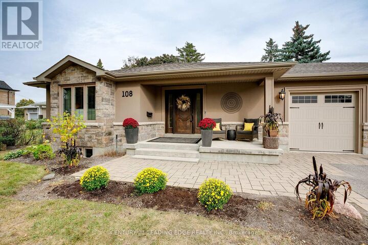 Photo de la propriété:  108 Robinson Street  ON L3P 1P1 