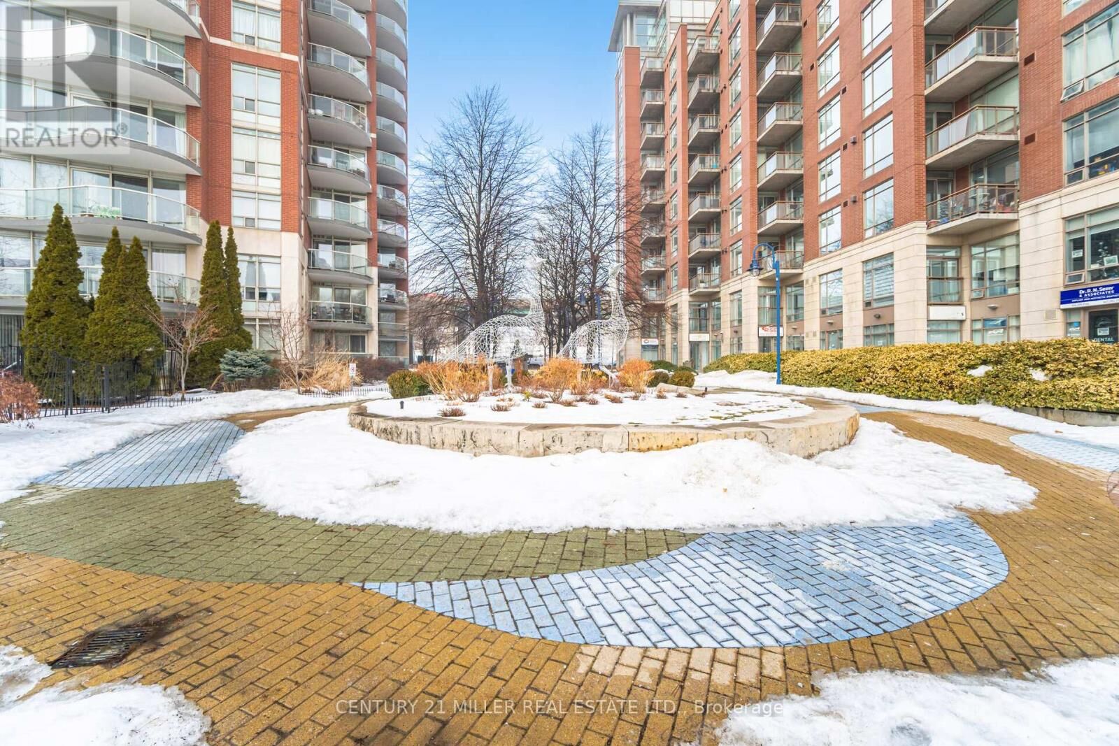 Property Photo:  550 Queens Quay West 318  ON M5V 3M8 