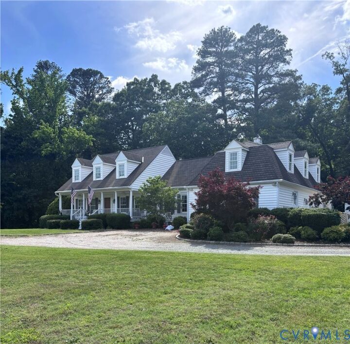 Property Photo: 240 Vinita Circle VA 23238