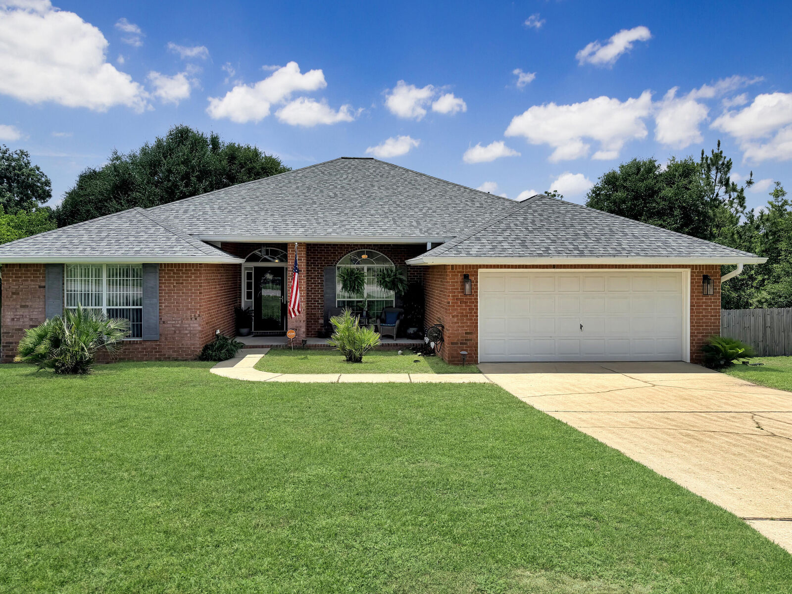 Property Photo:  221 Citadel Lane  FL 32539 