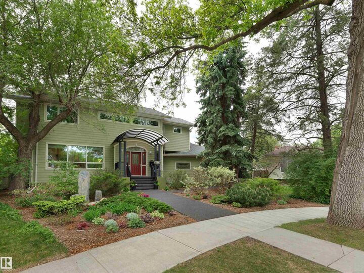Property Photo:  11131 75 Avenue NW  AB T6G 0H1 
