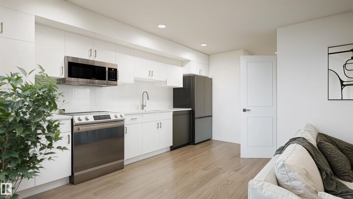 Property Photo: 4004 Savaryn Drive SW 46 AB T6X 1S6