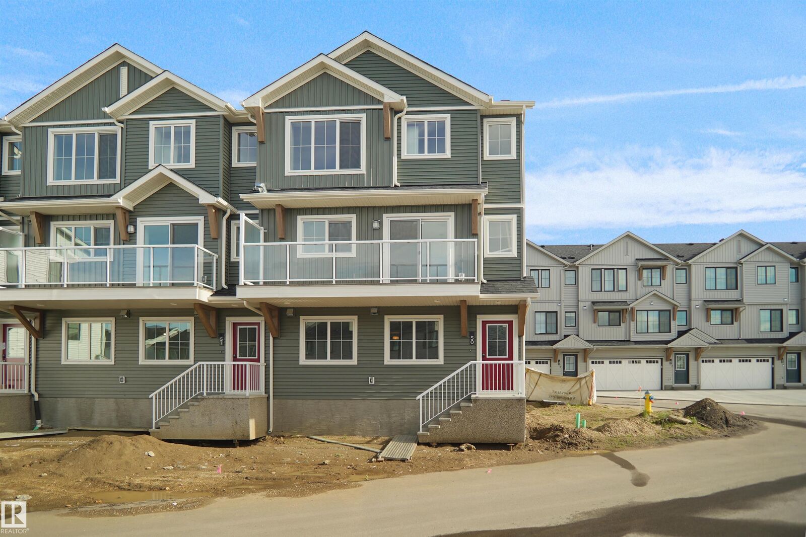 Property Photo: 525 Secord Boulevard NW 50 AB T5T 7V3