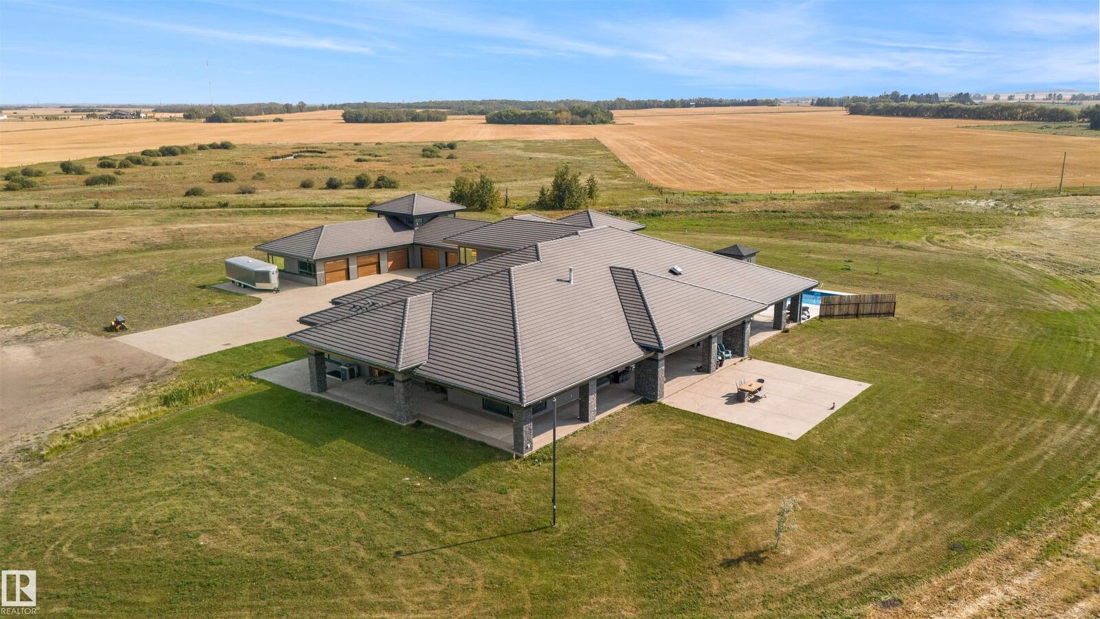 Property Photo: #B 25056 Twp Road 492 AB T4X 2M6