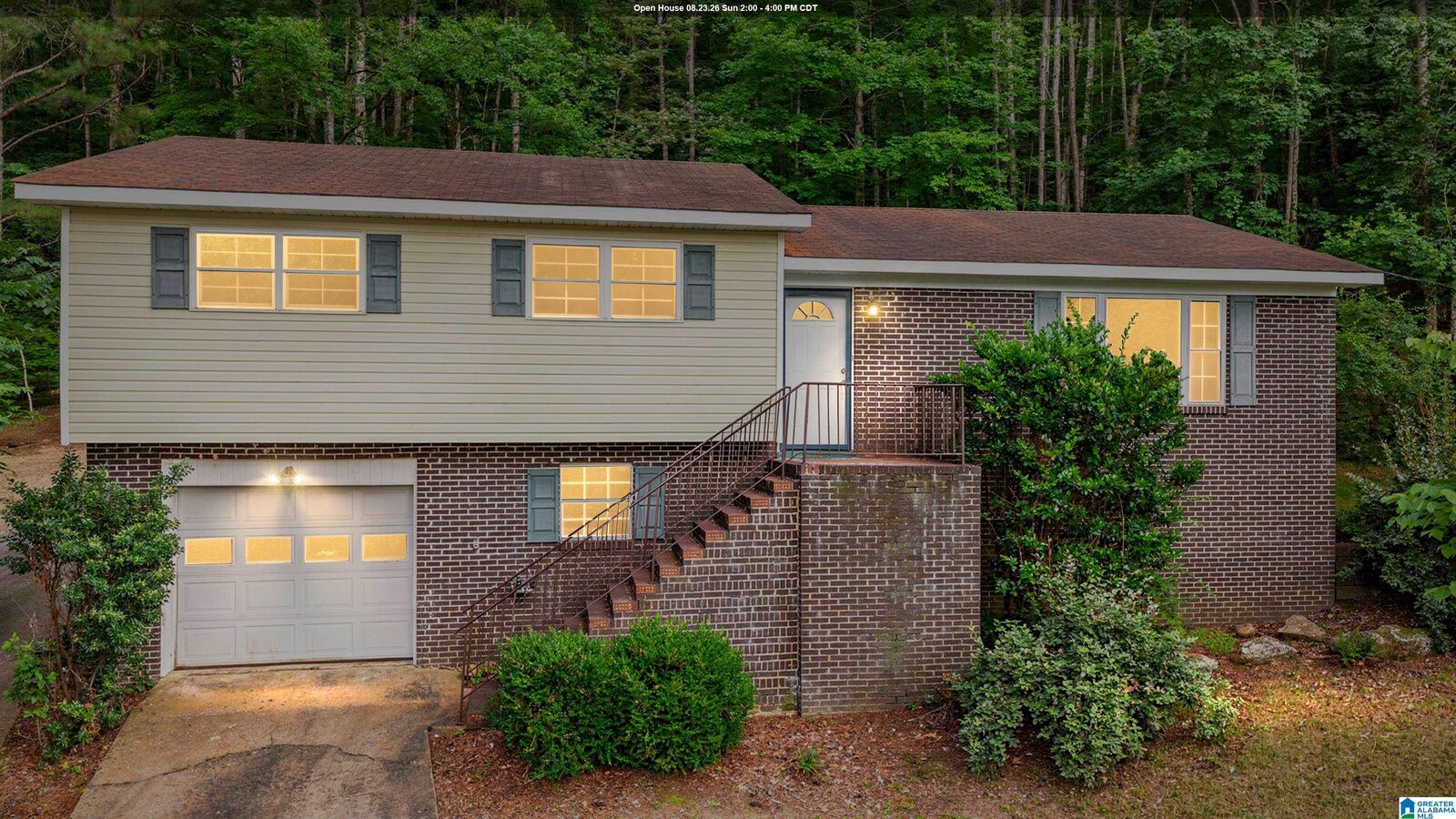 Property Photo: 215 Oak Ridge Drive AL 35121