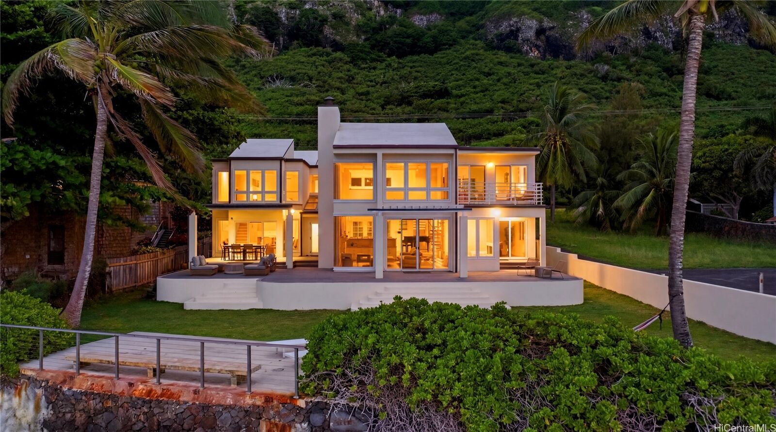 Property Photo:  41-459 Kalanianaole Highway  HI 96795 