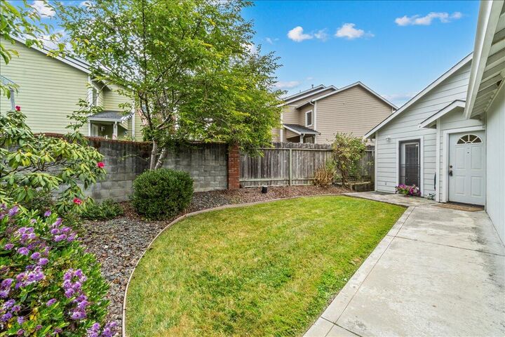 Property Photo:  2190 Foxwood Drive  CA 95503 