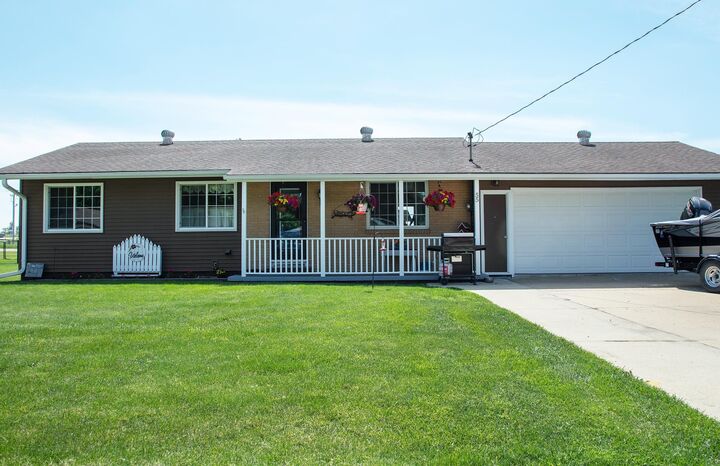 Property Photo:  55 Bayou Drive  IA 50658 