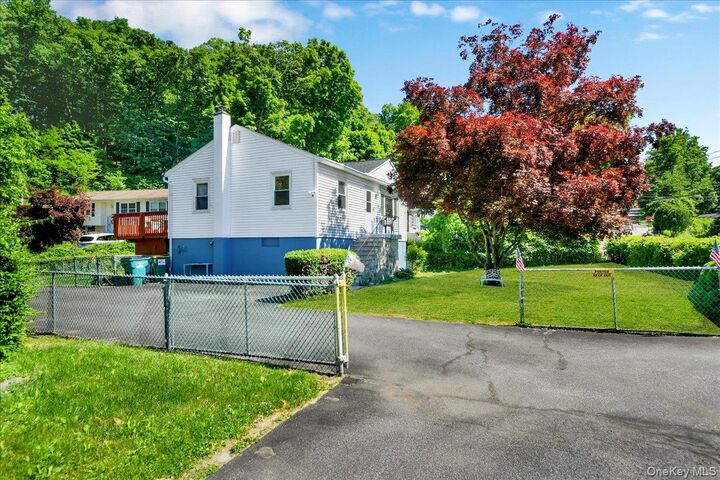 Property Photo:  356 Sprout Brook Road  NY 10524 