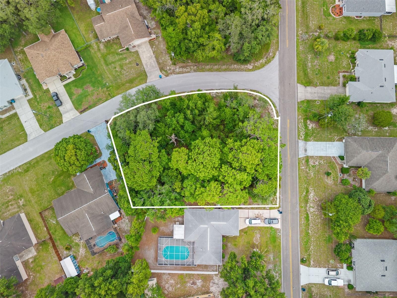 Property Photo:  Horizon Drive  FL 34608 