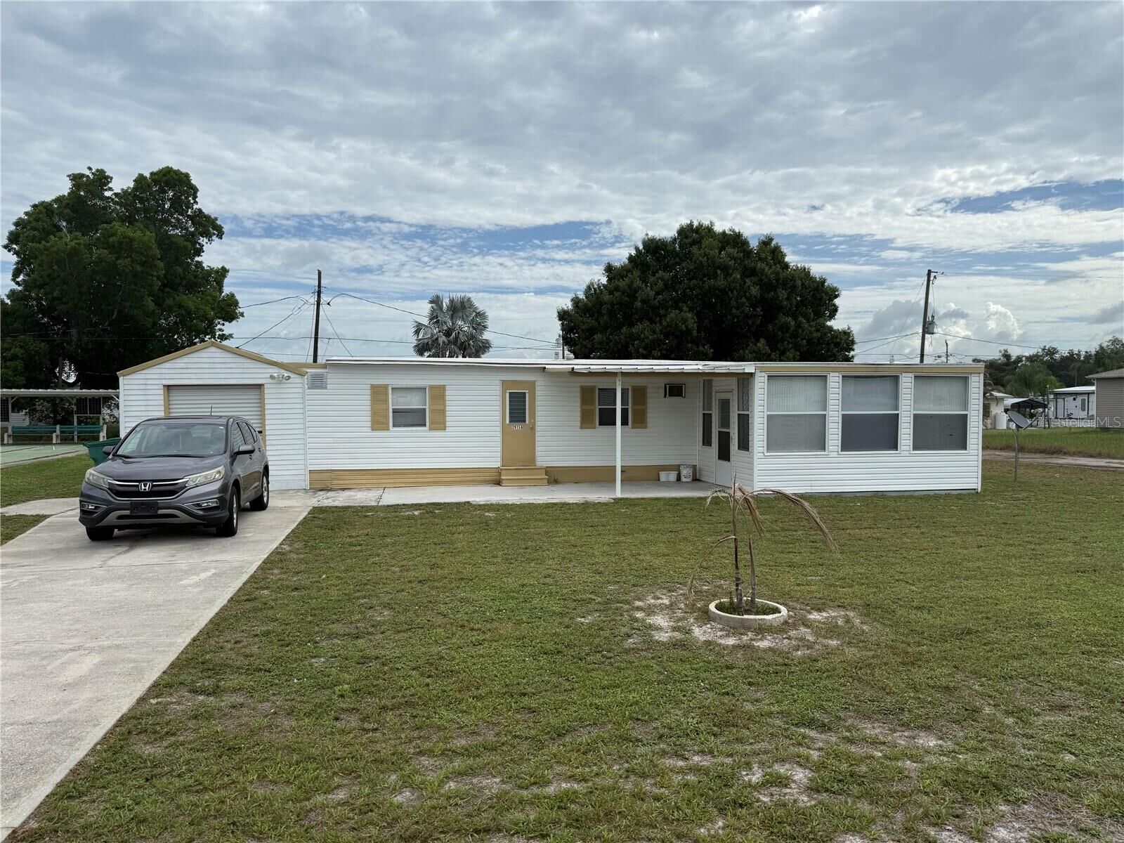 Property Photo:  29156 Crawford Avenue  FL 33982 